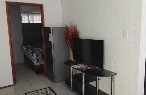 Sandown Apartamento | Easy Walk To Mall Central Sandton Apartment