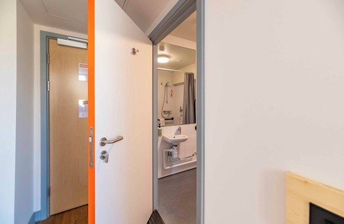 Fairfield Hotel | easyHotel London Croydon