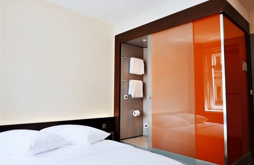 Langstrasse Hotel | easyHotel Zürich City Centre