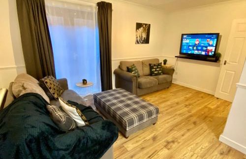 Spalding Apartamento | EasyRest Spalding - 4 Beds & Free Parking - Central & Modern Open Plan Apartment - Convenient Location