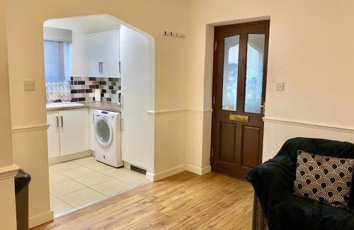Spalding Apartamento | EasyRest Spalding - 4 Beds & Free Parking - Central & Modern Open Plan Apartment - Convenient Location