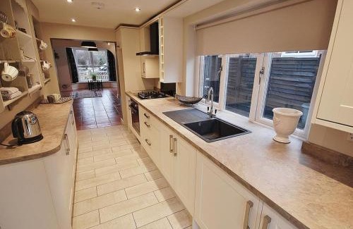 Pinchbeck Apartamento | EasyRest Spalding - 6 Beds & Free Parking - Central & Quiet Location - Entire Spacious House