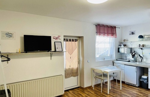 Bad Oeynhausen Apartamento | EasyStay#1 Cozy studio near the clinic, with Netflix, kitchen & bathroom