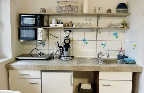 Bad Oeynhausen Apartamento | EasyStay#1 Cozy studio near the clinic, with Netflix, kitchen & bathroom
