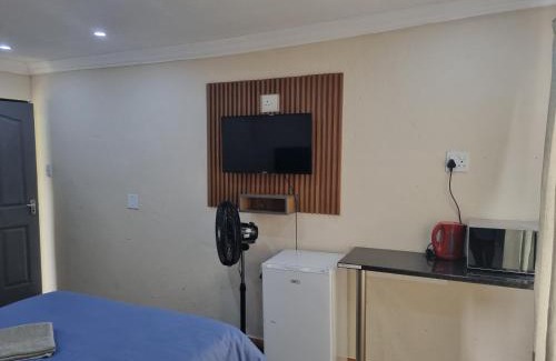 Rabokala Casa | Eazistay Motel - Letlhabile