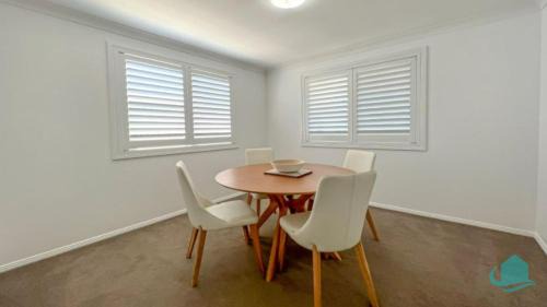 Caves Beach Casa | Ebbtide at Caves - 500 m to beach