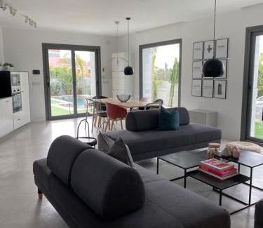 San Miguel de Salinas Casa | EBLI Corner