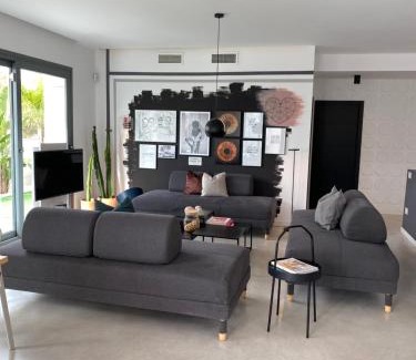 San Miguel de Salinas Casa | EBLI Corner