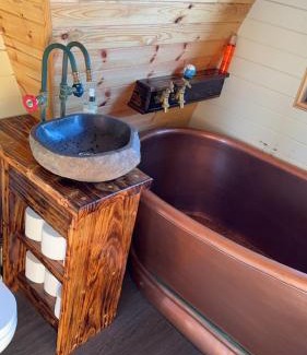 Cookstown Otro | EC&C RETREATS