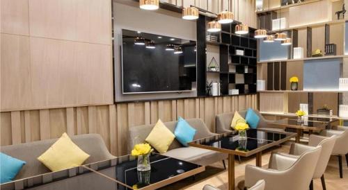 Guilin City Centre Hotel | Echarm Hotel Guilin Railway Station the MixC
