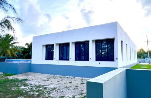 Inch Marlowe Casa | Echo Beach - A Modern Beach House On The Beach Five Minutes From The Airport