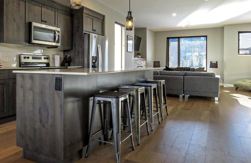 Sun Peaks Condominio | Echo Landing #22 by Bear Country