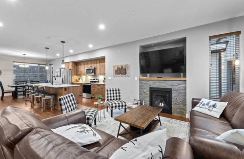 Sun Peaks Casa | Echo Landing #42 by Bear Country