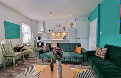 Montpellier Apartamento | Eclectic 1BD in the Heart of Cheltenham