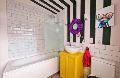 Montpellier Apartamento | Eclectic 1BD in the Heart of Cheltenham!