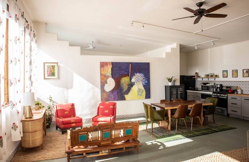 Taos Cabaña | Eclectic, Art-filled Studio with Fantastic Views
