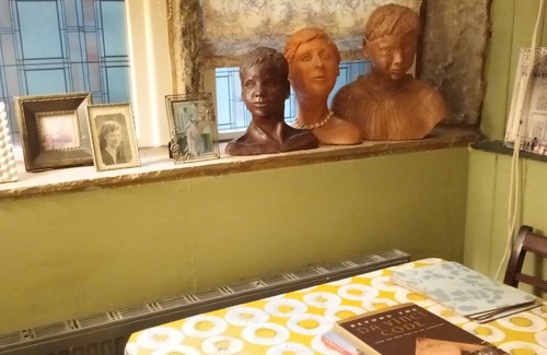 Wadsworth Casa | Eclectic Artists Cottage in Bohemian Hebden Bridge