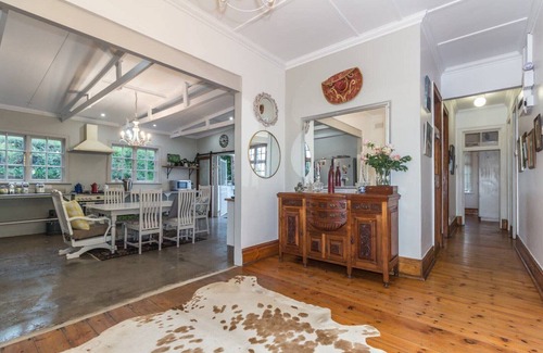 Kingsborough Casa | Eclectic Beach House 👙