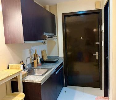 Mandaue Apartamento | Eclectic Haven at Bamboo Bay Cebu - Cozy 1Bedroom and Studio near SM City , IT Park and Ayala Mall - NO PARKING