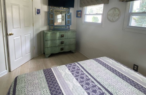 Lake Como Cabaña | Eclectic Shore Cottage Lake Como-Spr Lake-Belmar