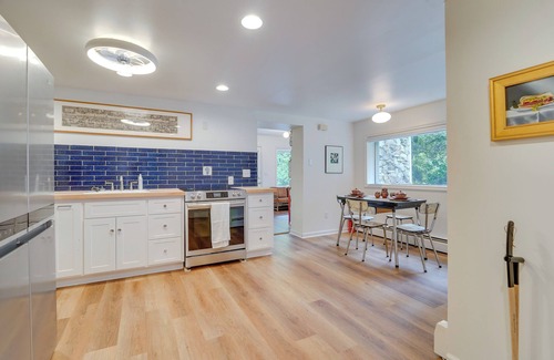 Staunton Casa | Eclectic Stone Cottage, Walk to Downtown Staunton!