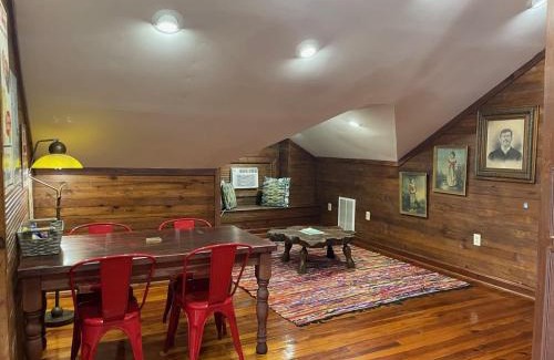 Westside Apartamento | Eclectic Third Floor Apartment