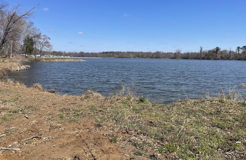 Carbondale Alquiler De RV | Eclipse Campsites Available. Waterfront views
