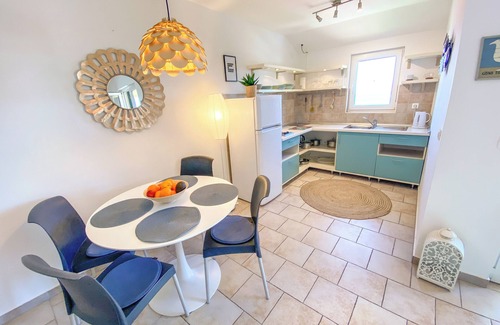 Lumbarda Apartamento | Eco Apartments Sunshine with heated pool