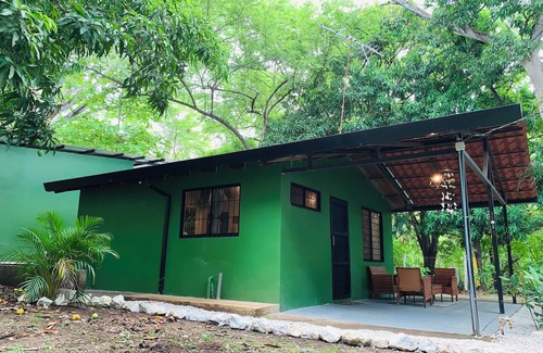Rio Seco Cabaña | Eco-Cabina Surf House in Guanacaste Province with AC, WiFi