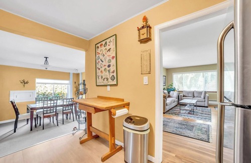 Athmar Park Casa | Eco-Friendly 2BR Bungalow w/ Garden Oasis+ Office space