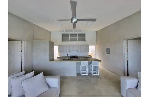 Culebra Pueblo Casa | Eco-Luxury Vacation House near Zoni Beach