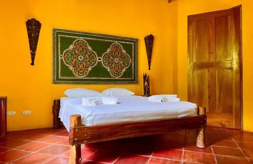 Portalon Cama Y Desayuno | Eco Zaru, Experience Authentic Costa Rican Jungle & Ocean Bliss