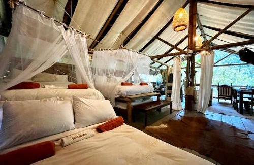 Cocorna Cama Y Desayuno | Ecocabaña Pocahontas en rio Santo Domingo, Melcocho