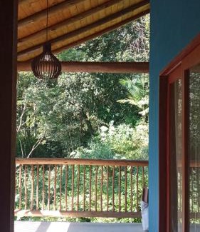 Paraty Chalet De Esquí | Ecocasa azul - Chalé na mata