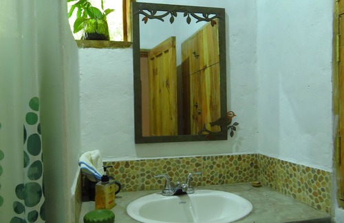Santa Cruz de Yojoa Cabina | Ecofinca Luna del Puente