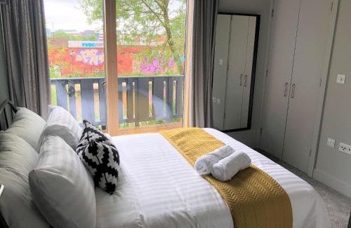 Coventry Apartamento | Ecohome on the canal in a historic site near city