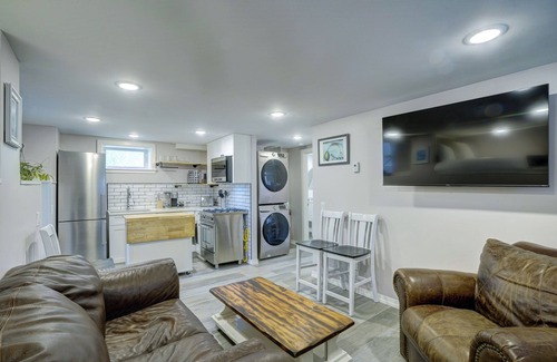 Franklin to the Fort Casa | EcoHome: with two units inside Brooklinen sheets Thor appliances and fenced yard