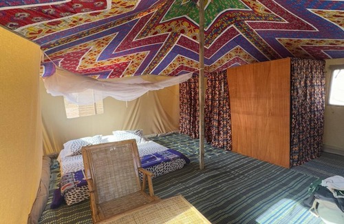 Mbodiene Otro | Ecolodge BAKSUNGAN