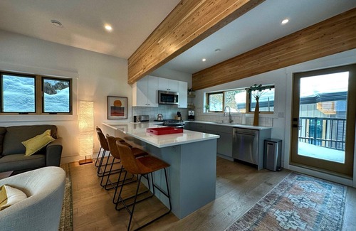 Rossland Apartamento | EcoLuxury Suite - 2 mins to Red Ski Resort Rossland BC