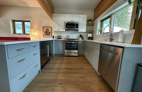 Rossland Apartamento | EcoLuxury Suite - 2 mins to Red Ski Resort Rossland BC