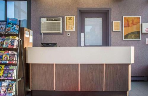 Niagara Falls Cabina | Econo Lodge By the Falls