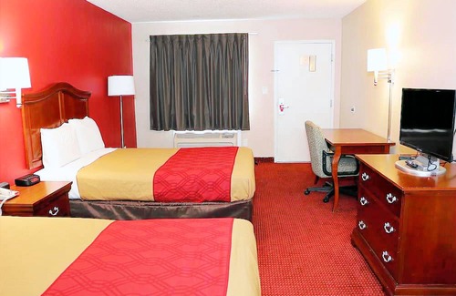 South Norfolk Hotel | Econo Lodge Chesapeake Route 13 and I-464