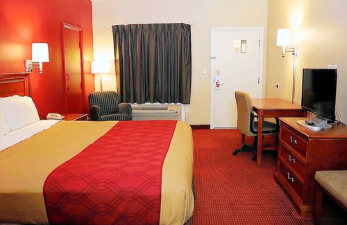 South Norfolk Hotel | Econo Lodge Chesapeake Route 13 and I-464