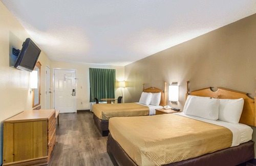 Clinton Hotel | Econo Lodge Clinton
