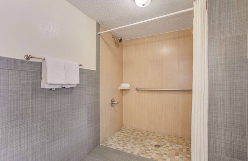 North Charleston Hotel | Econo Lodge Coliseum
