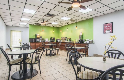 Fort Payne Hotel | Econo Lodge Fort Payne