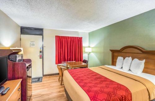 Huntington Cabina | Econo Lodge Huntington - Barboursville University Area