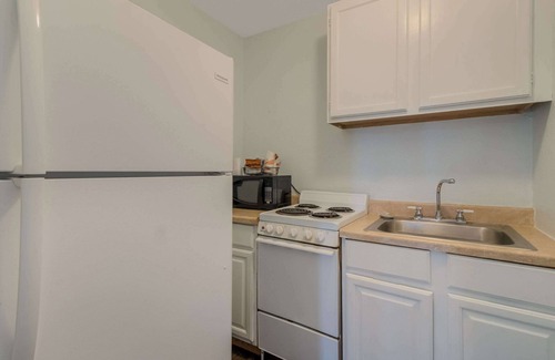 Fulton Hotel | Econo Lodge Inn & Suites Fulton - Rockport