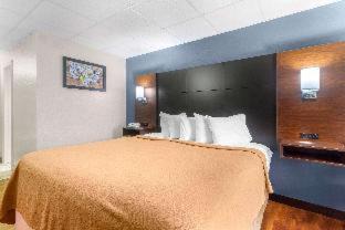Gatlinburg Hotel | Econo Lodge Inn & Suites Gatlinburg at the Convention Center