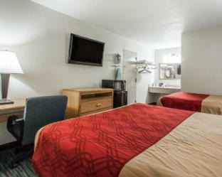 Jackson Hotel | Econo Lodge Inn & Suites Jackson Northwest